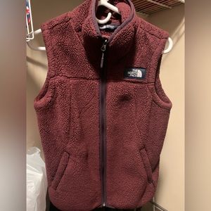 North face sherpa vest